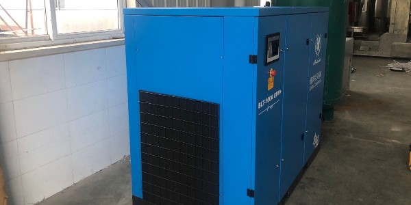 雨季來臨，螺桿空壓機(jī)防雨防潮攻略！